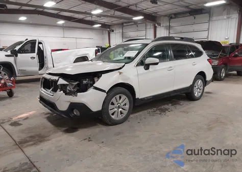 2018 Subaru Outback 2.5I Premium z USA, uszkodzony, nr VIN 4S4BSACC2J3368545